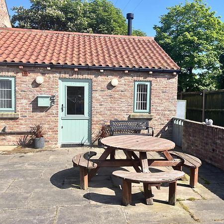 Cosy Village Location - One Bedroom Barn Barmston Екстериор снимка